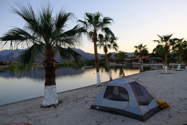 Camping on the beach at the Bahia Concepcion