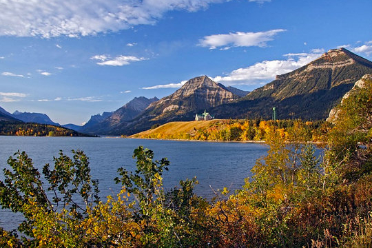 Fall colors on the Glacier National Park & Waterton National Park